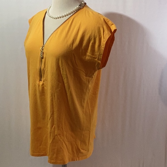 Michael Kors Top Jersey Size M Yellow Fully Functional Zip Short sleeves V neck - Picture 2 of 9